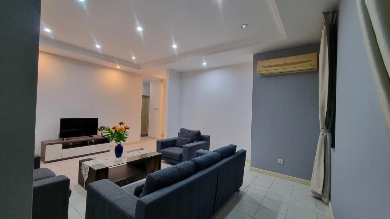 Kenyalang Emerald Riverine Resort Homestay Kuching Ngoại thất bức ảnh