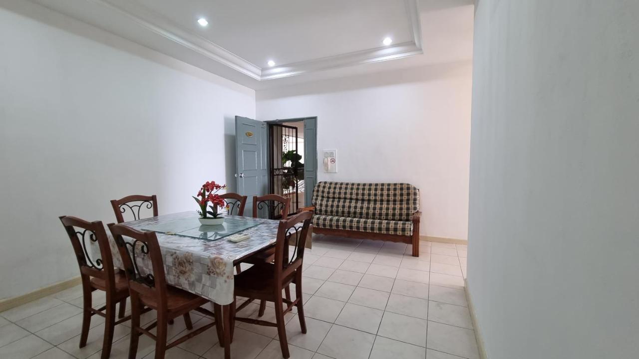 Kenyalang Emerald Riverine Resort Homestay Kuching Ngoại thất bức ảnh
