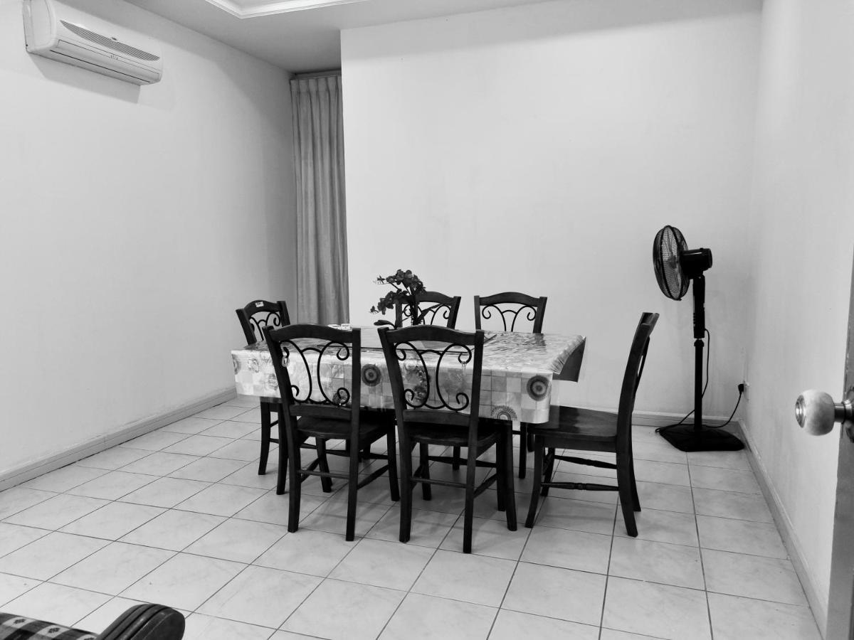 Kenyalang Emerald Riverine Resort Homestay Kuching Ngoại thất bức ảnh